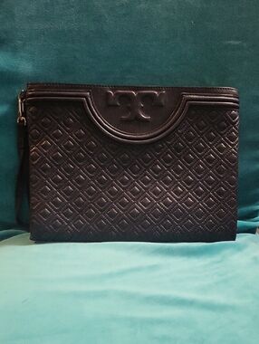 Tory Burch Wristlet